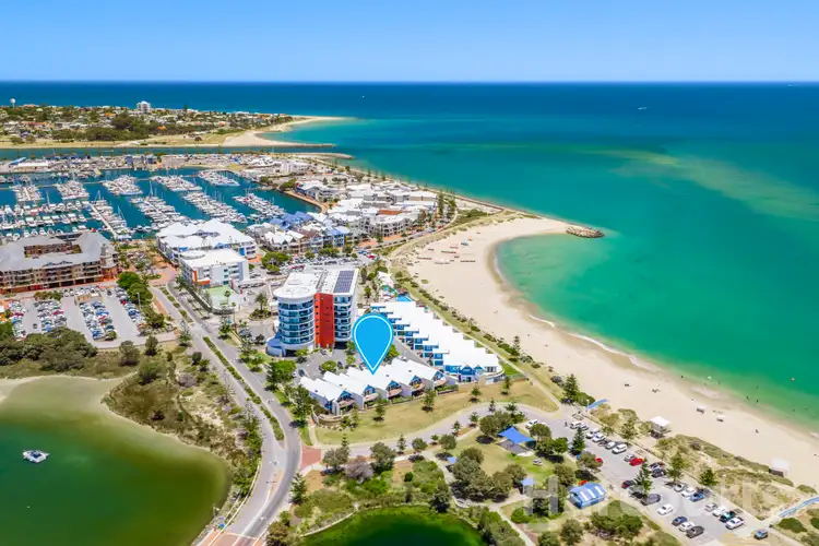 3/16 Dolphin Drive, Mandurah WA 6210