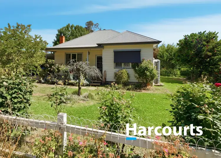 3984 Snow Road, Whorouly East VIC 3735