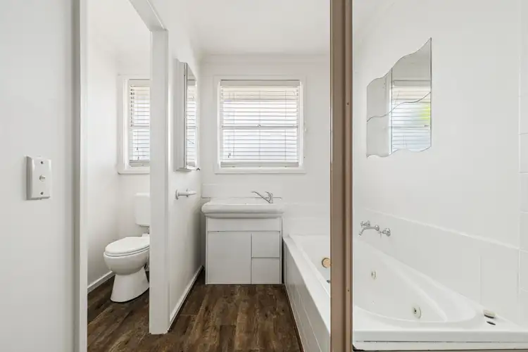 Sixth view of Homely house listing, 8 Aitape Court, Hastings VIC 3915