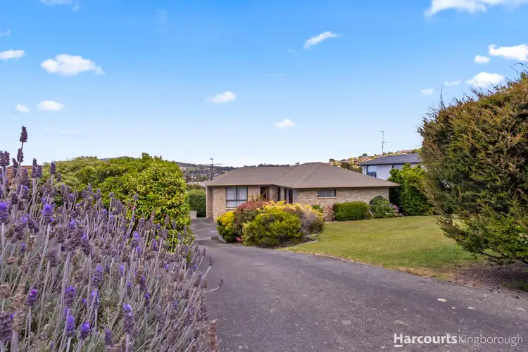 10 Stirling Avenue, Blackmans Bay TAS 7052