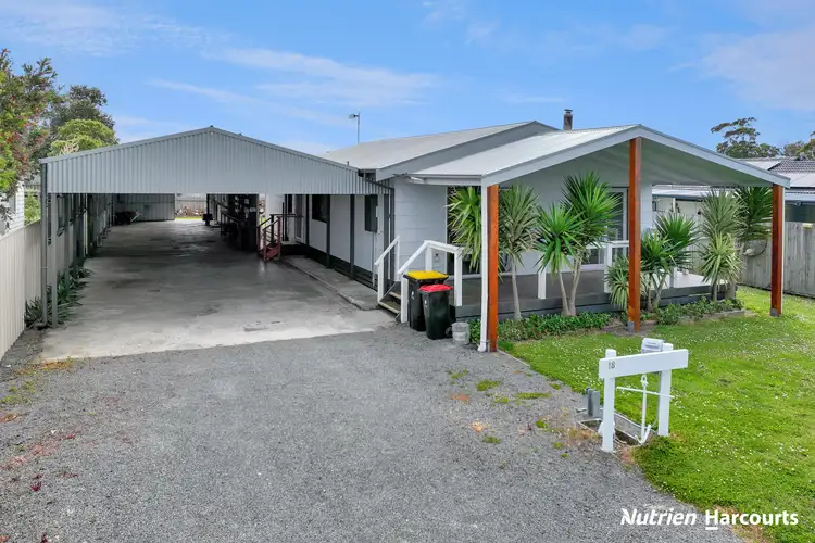 18 Albert Street, Port Albert VIC 3971