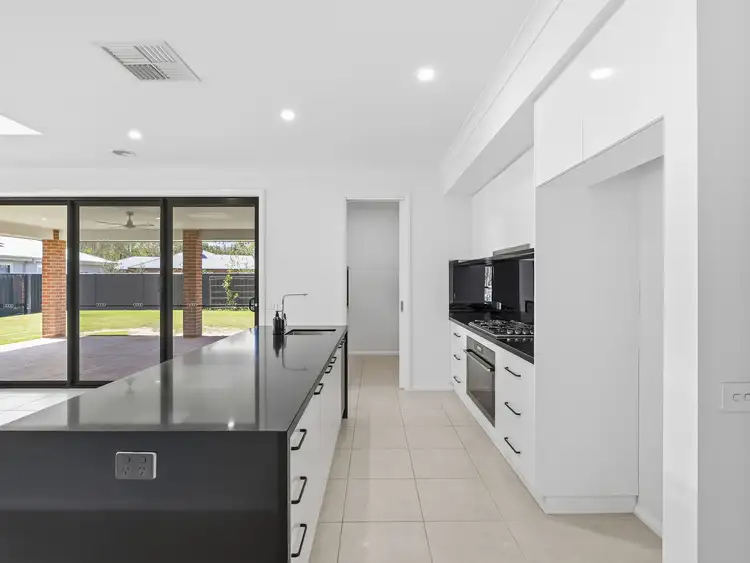 Sixth view of Homely house listing, 16 Laidler Close, Wangaratta VIC 3677