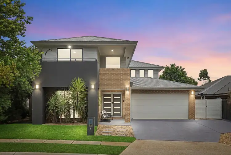 6 Kirkwood Crescent