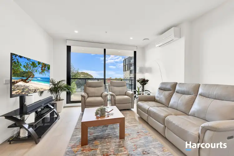 162 Whitehorse Road