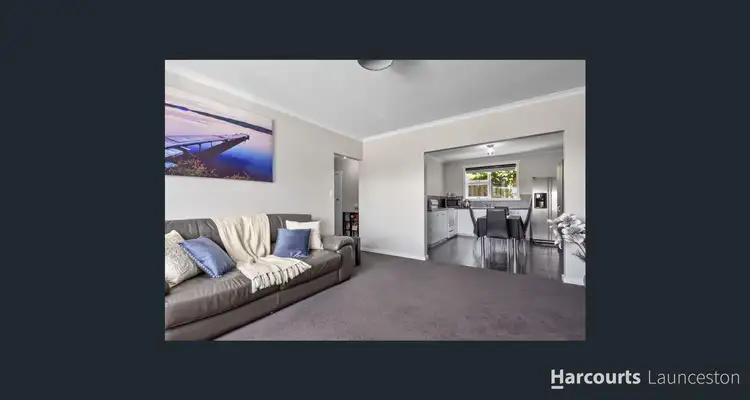 9a Hillside Crescent