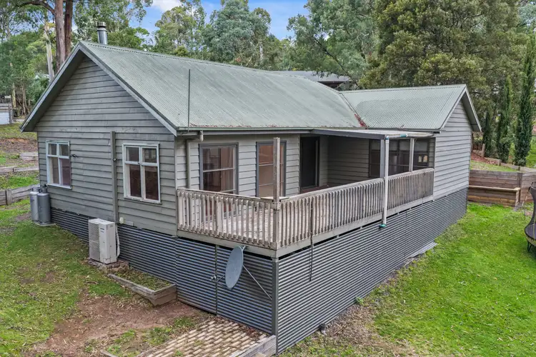 40 Warrambat Road