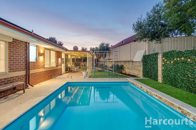 4 Swiftsure Place