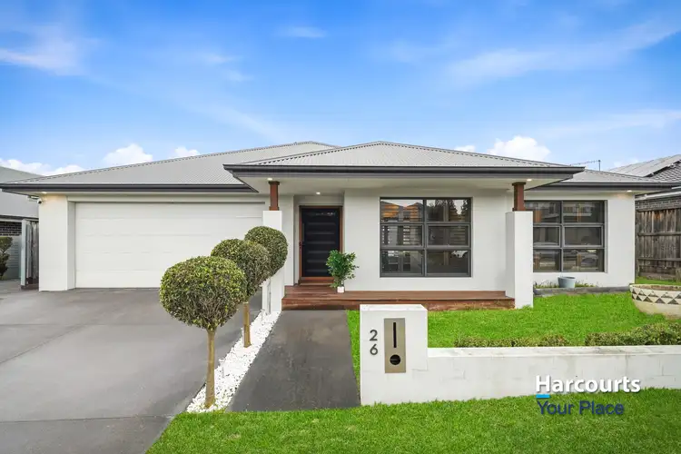 26 Burringoa Crescent