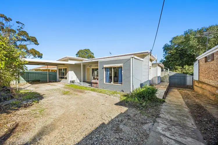 6 Teusner Drive