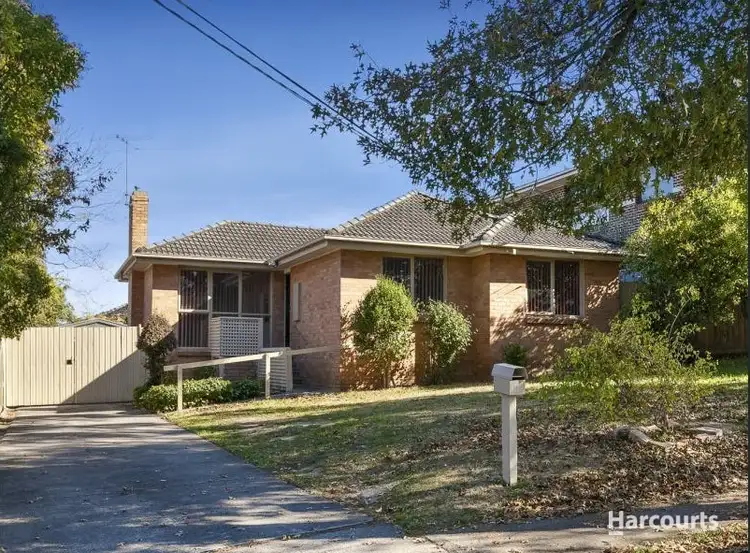 17 Sunhill Road