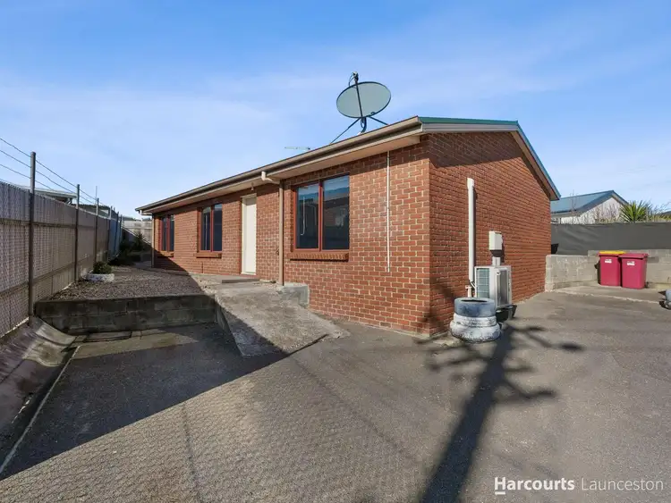 120 Tasman Highway