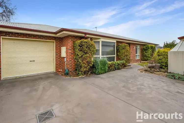 9 Barton Drive