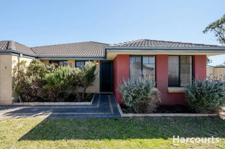 7 Kawana Place