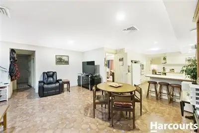 Fifth view of Homely house listing, 10 feathertop Street, Palmerston ACT 2913