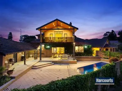 25 Paterson Gardens, Winthrop WA