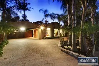 37 Hawksburn Crescent, Wantirna South VIC 3152