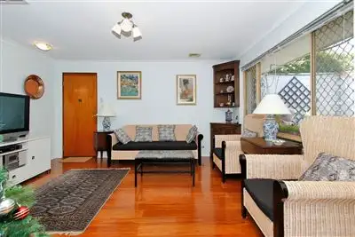 Third view of Homely villa listing, 10/8 Hunt Place, Maylands WA