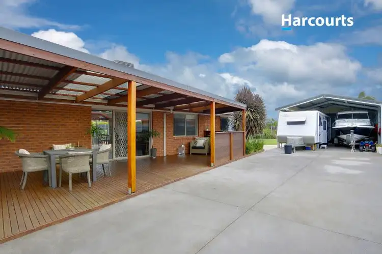18 Warranqite Crescent, Hastings VIC 3915