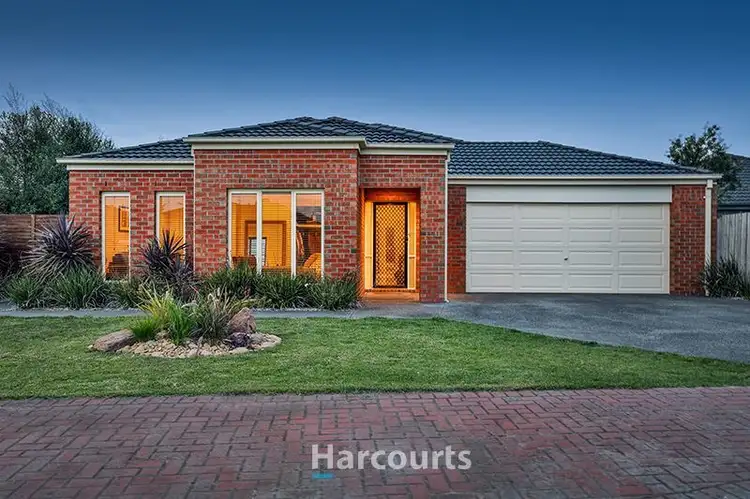 14 St Mellion Court, Cranbourne VIC 3977