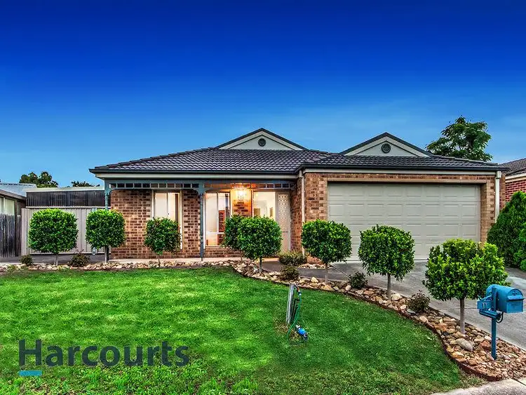 11 Lakefield Way, Cairnlea VIC 3023