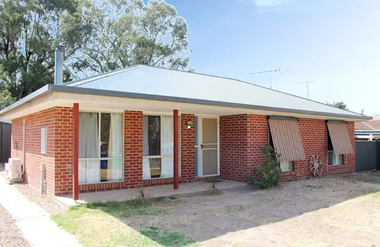32 Beaconsfield Parade, Glenrowan VIC 3675