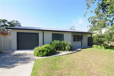 10 Deane Street, St Georges Basin NSW 2540