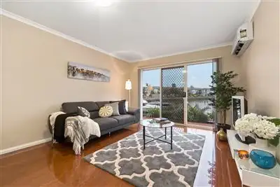 Main view of Homely unit listing, 27/5 Thompson Road, Patterson Lakes VIC 3197