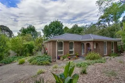 17 Conyers Street, The Basin VIC 3154