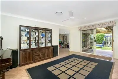 Fifth view of Homely house listing, 2 Morgan Close, Manly West QLD