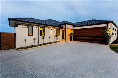 13 Tindal Avenue, Yangebup WA 6164