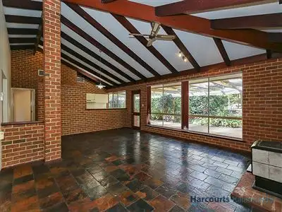 Second view of Homely house listing, 6 Woodland Grove, Maida Vale WA 6057