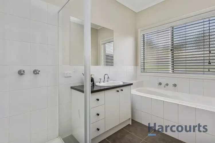 Fifth view of Homely house listing, 17 Shae Crescent, Drouin VIC 3818