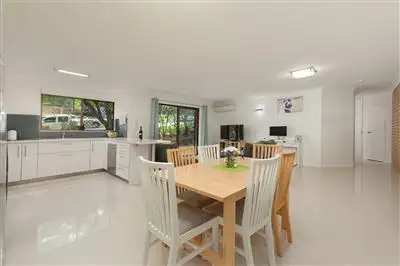 Main view of Homely apartment listing, 4/66 Oxford Terrace, Taringa QLD 4068