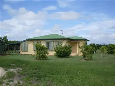 79 Inverdon Road, Bowen QLD 4805