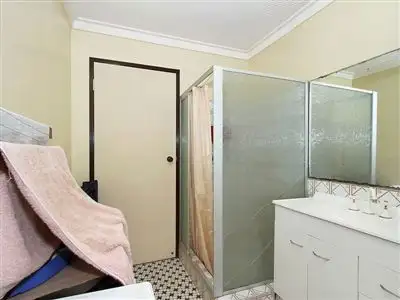 Sixth view of Homely villa listing, 1/18 Seventh Avenue, Maylands WA