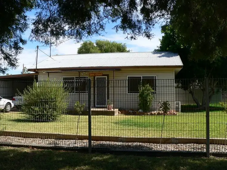 27 Mertin Street, Bourke NSW 2840