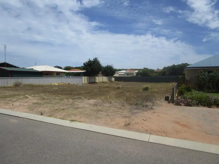 2 Gillam Drive, Dongara WA 6525