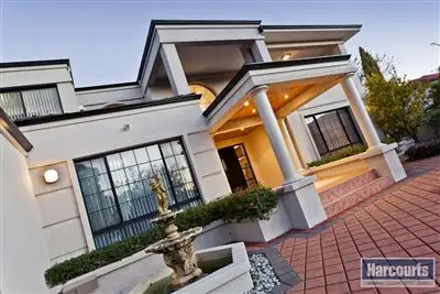 Sixth view of Homely house listing, 2 Sutherland Crescent, Winthrop WA