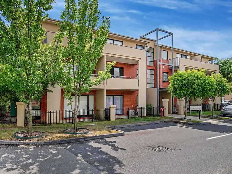 15/1 Monash Green Drive, Clayton VIC 3168