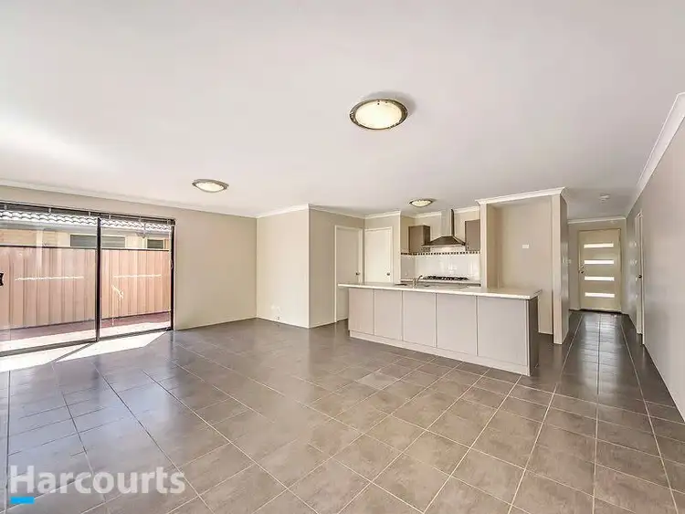 Fifth view of Homely house listing, 32 Dorrigo Bend, Yanchep WA 6035