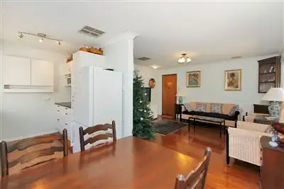 Sixth view of Homely villa listing, 10/8 Hunt Place, Maylands WA