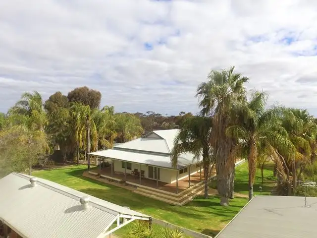 726 North West Angle Road, Carwarp VIC 3494
