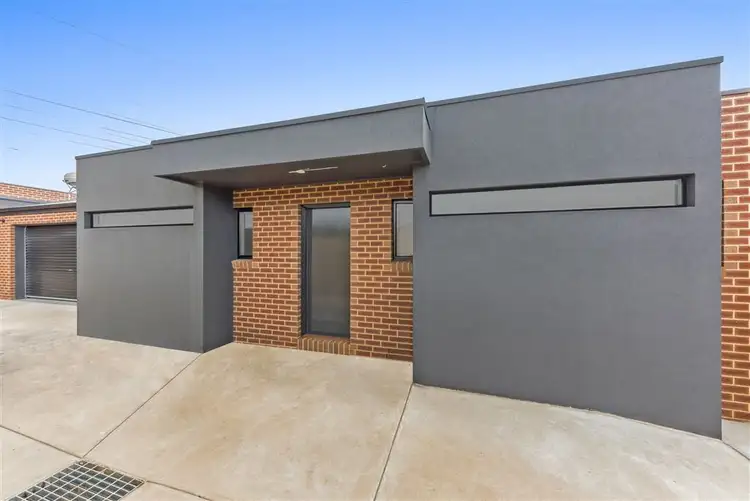 1 & 2/41 Leila Crescent, Bell Post Hill VIC 3215