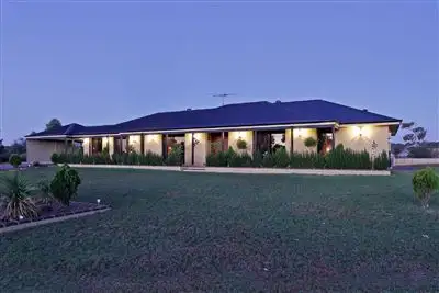 115 Sussex Bend, Lower Chittering WA