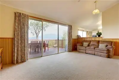 Sixth view of Homely house listing, 19 Robin Court, Lindisfarne TAS