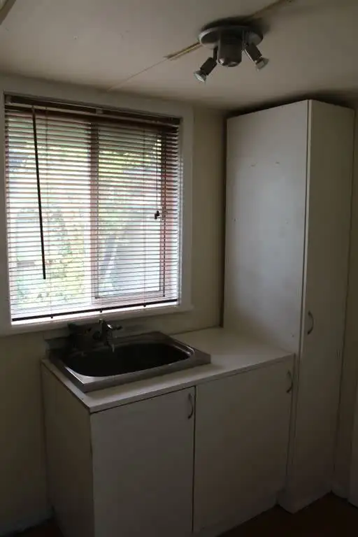 Sixth view of Homely house listing, 2 Walls Crescent, Hamilton VIC 3300