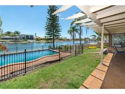 93 T E Peters Drive, Broadbeach Waters QLD