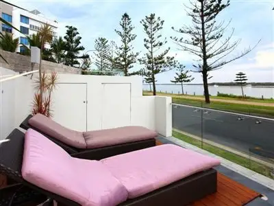 702/430 Marine Parade, Biggera Waters QLD