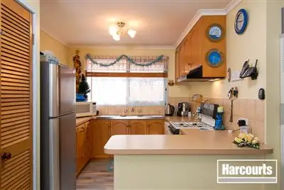 Second view of Homely house listing, 8 Edenbridge Court, Carrum Downs VIC