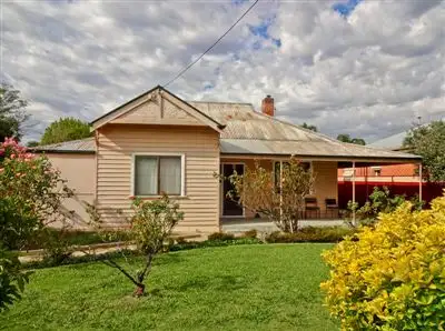 Second view of Homely house listing, 8 Vernon Road, Wangaratta VIC